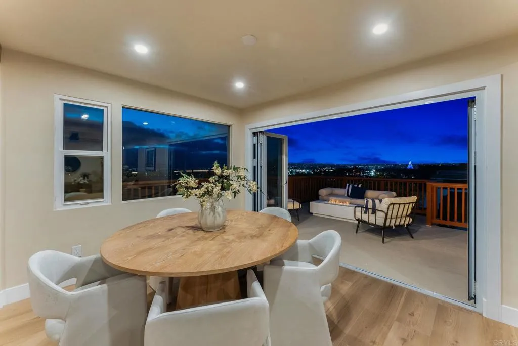 https://cdn.realtyfeed.com/cdn/127/307064985/f635d37aa441e8f5a7480ec149e4a4c3.webp