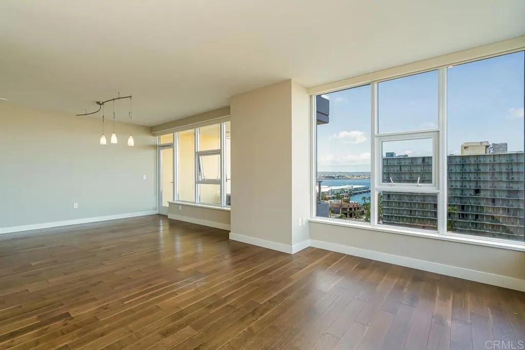 https://cdn.realtyfeed.com/cdn/127/307065009/19515e8a96c29279519daacd7d7c8d27.webp