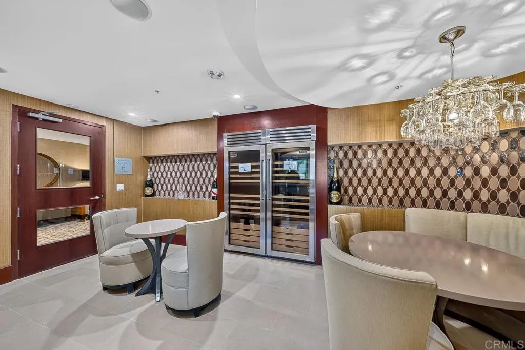 https://cdn.realtyfeed.com/cdn/127/307065009/22b4888f249093c26e4bc92ea75a18b3.webp