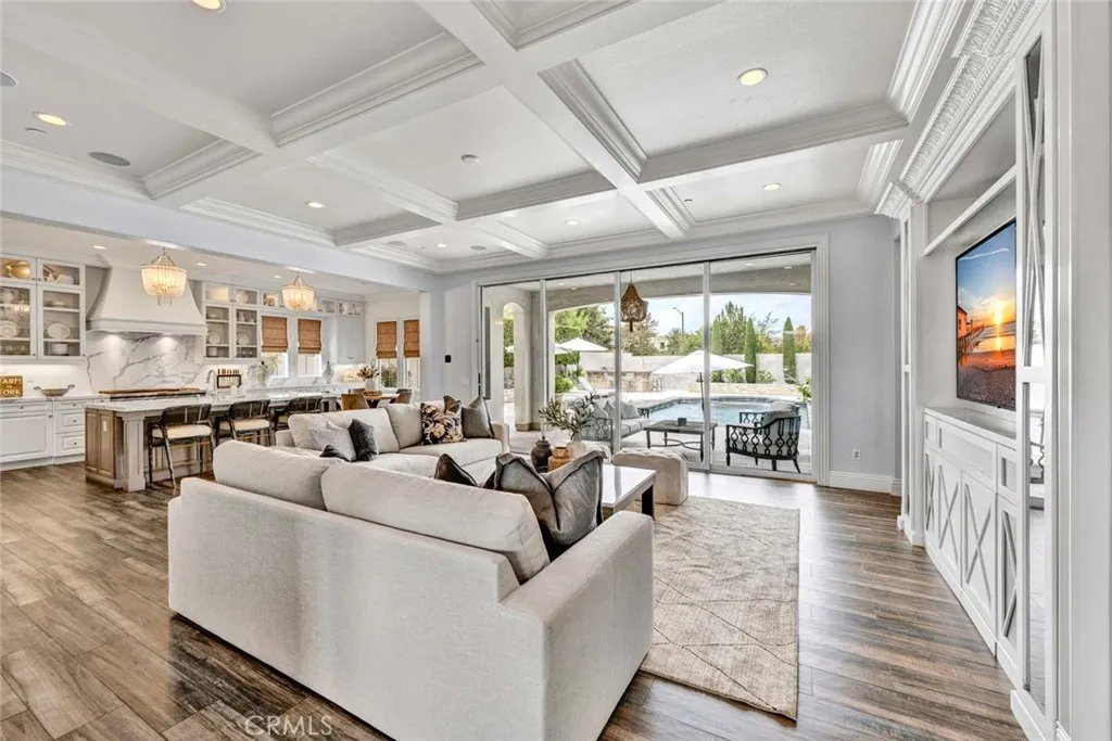Tustin, CA 92782