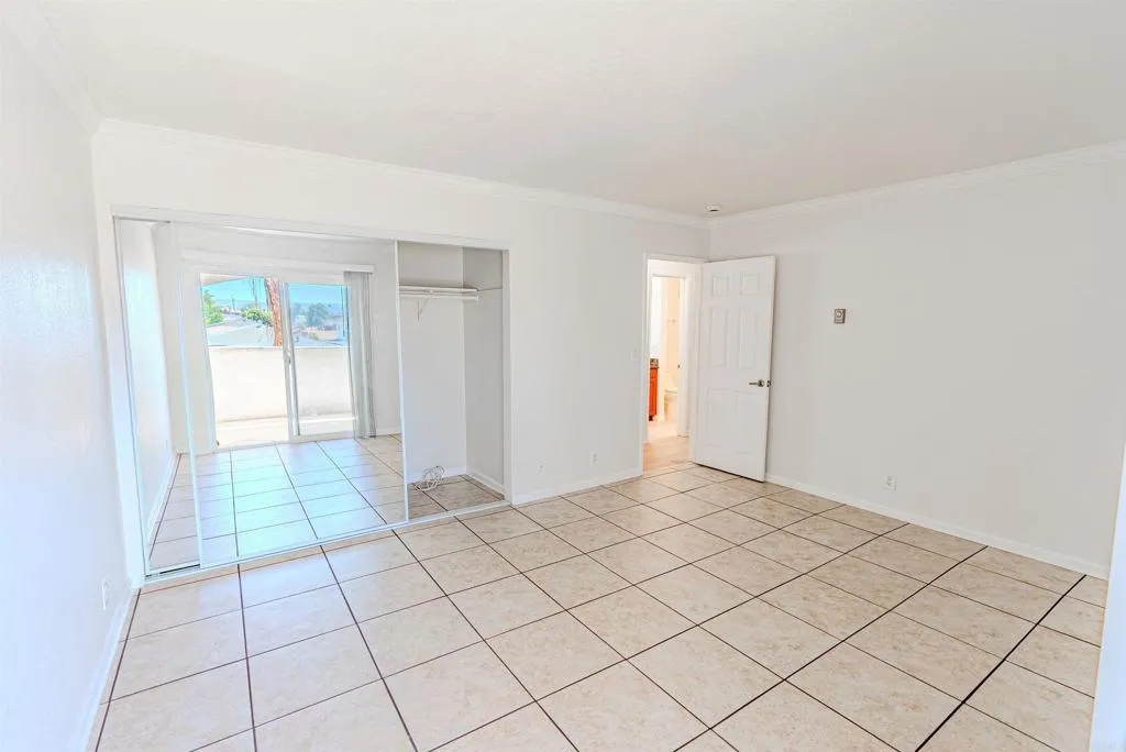 https://cdn.realtyfeed.com/cdn/127/307065057/798e1af808a3299dbfa3835bc8db9cad.webp