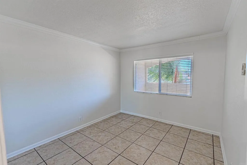 https://cdn.realtyfeed.com/cdn/127/307065057/8ff772371dee030d0d501ce7b4106aba.webp