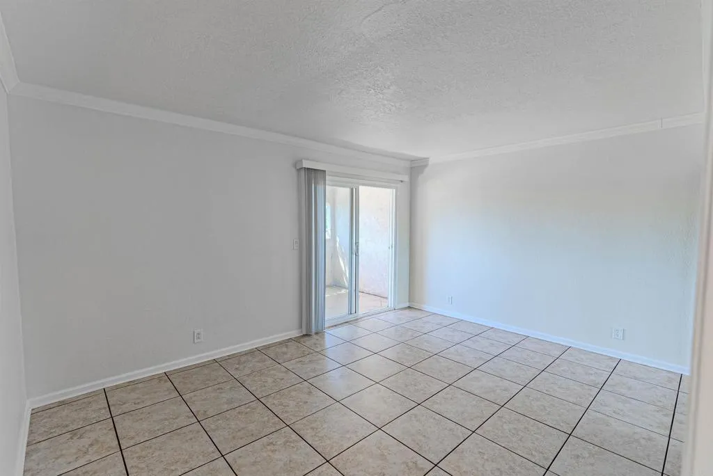 https://cdn.realtyfeed.com/cdn/127/307065057/f80adbe8f82ecf2af5ca7812688f71f0.webp
