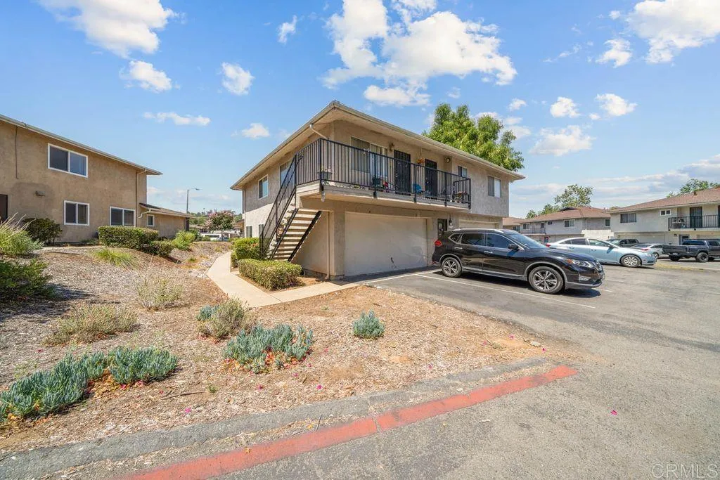12156 Wintergreen Drive Unit 2, Lakeside, CA 92040 - Photo 5 of 23, Lakeside, CA