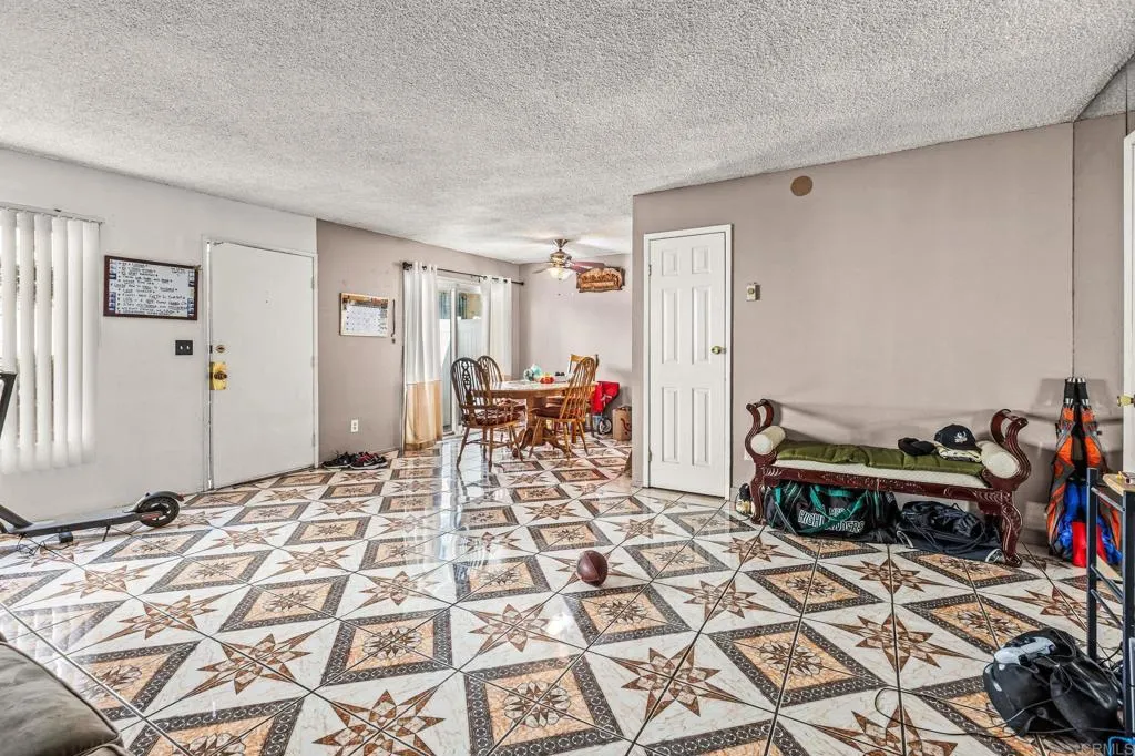 https://cdn.realtyfeed.com/cdn/127/307065155/b44bb7b159033ed472b78c0ee3f28049.webp
