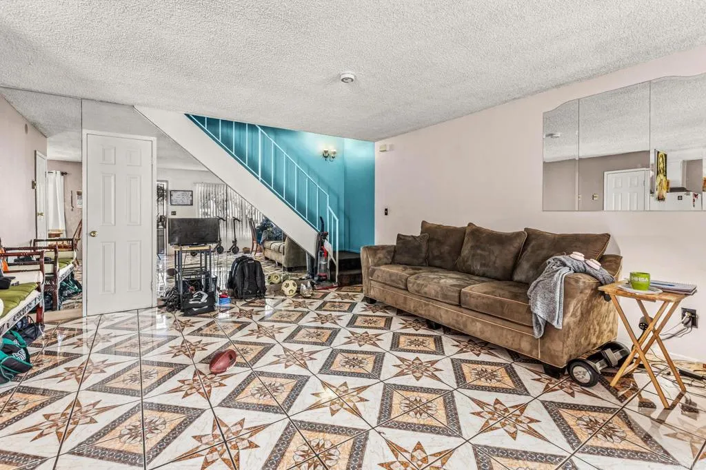 https://cdn.realtyfeed.com/cdn/127/307065155/cb406f3455b305911d2b7945bb7920a0.webp