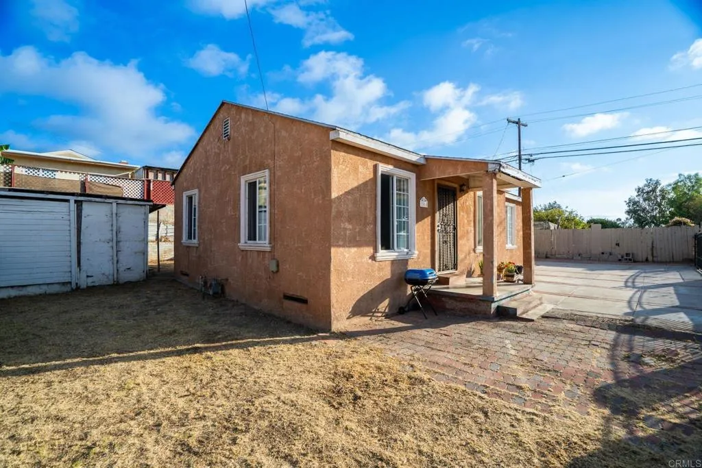 https://cdn.realtyfeed.com/cdn/127/307065159/bfdd5e8bc022c491d17dc7fd7bcc88e6.webp