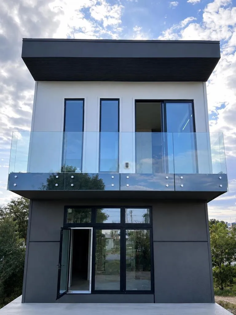 https://cdn.realtyfeed.com/cdn/127/307065230/7c4e93b2ff67b74d9a918c38b23b6914.webp
