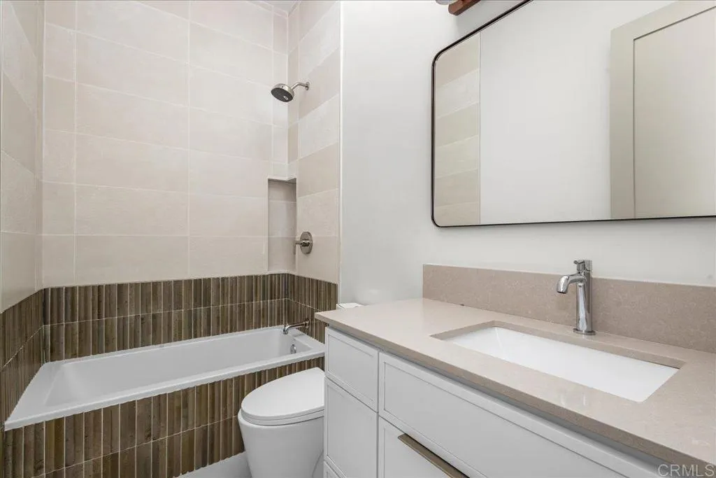 https://cdn.realtyfeed.com/cdn/127/307065230/bc64a4ae013d5446ae146a534cf813dc.webp