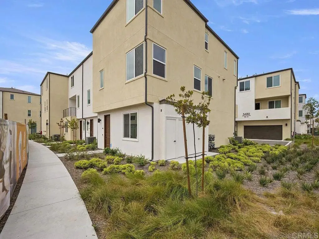 5484 Seacliff Place 47, San Diego CA 92154