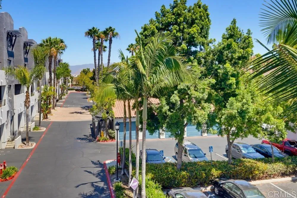 https://cdn.realtyfeed.com/cdn/127/307065303/19a80876200c7246c0403cc1f1575e33.webp