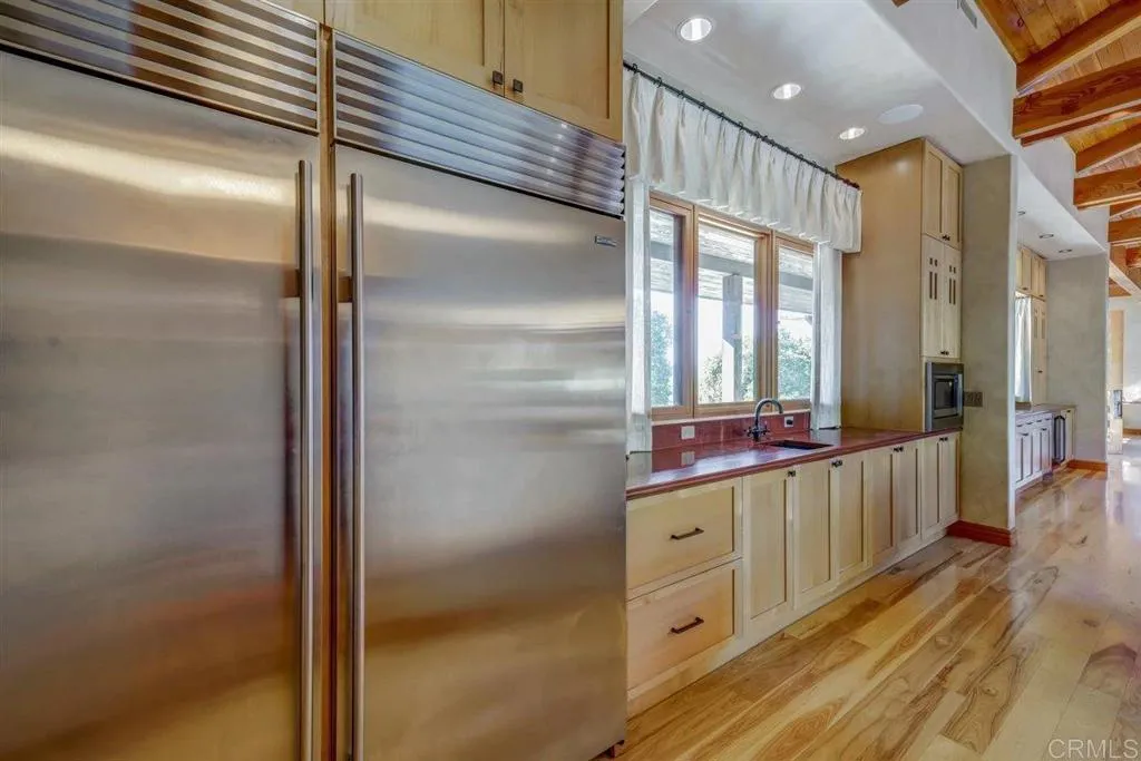 https://cdn.realtyfeed.com/cdn/127/307065305/1a1e69c772b1d60d20408b2ad709eb9f.webp