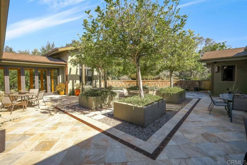 https://cdn.realtyfeed.com/cdn/127/307065305/7a85f2ed01f21b50ec8e85906b02000b.webp
