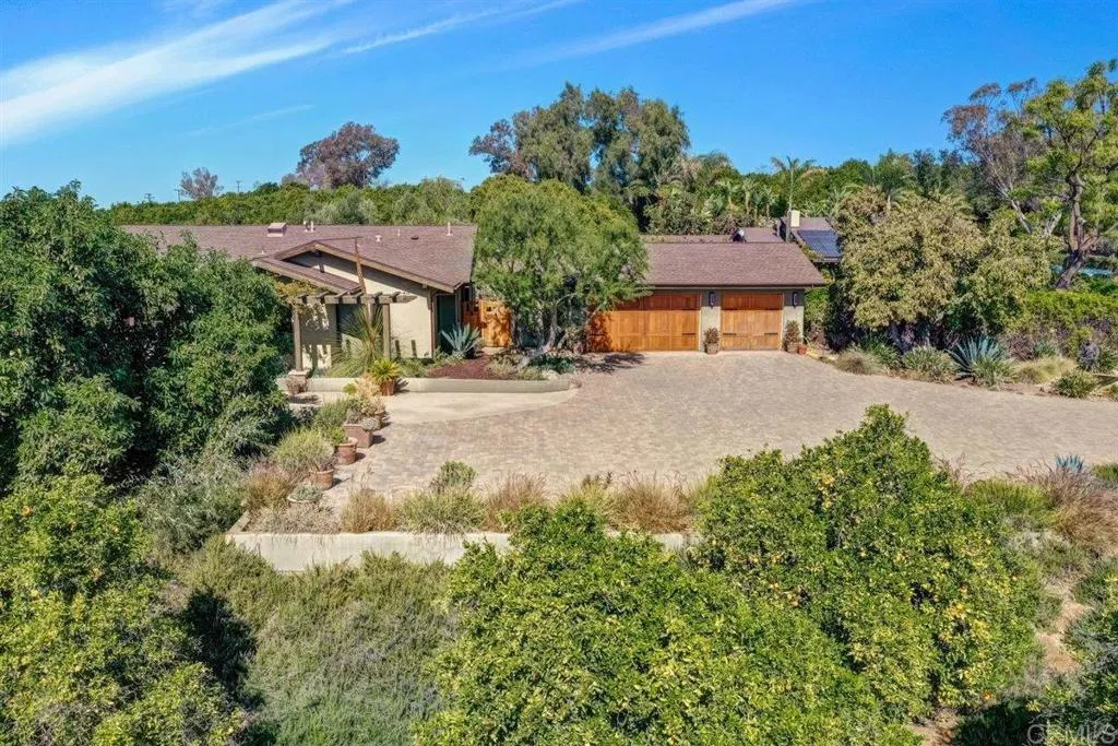 https://cdn.realtyfeed.com/cdn/127/307065305/b1d8e7ff7208accc2c3599b4e44b58fe.webp