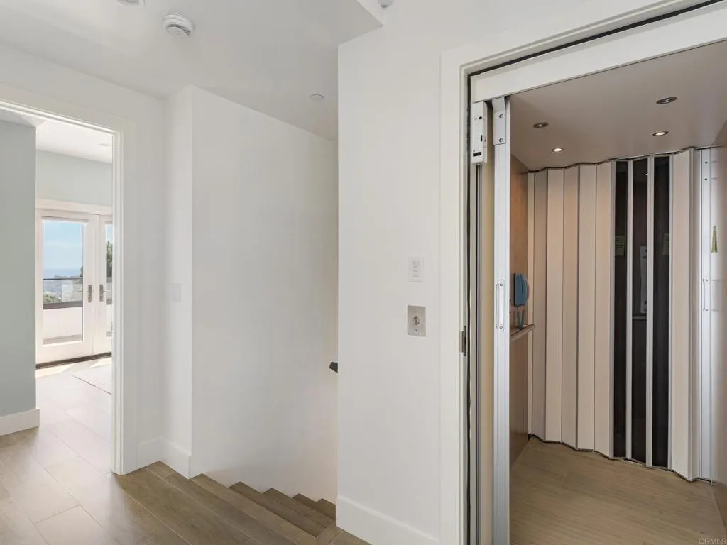 https://cdn.realtyfeed.com/cdn/127/307065307/333040f701bb14475127fd1116d3f6ce.webp