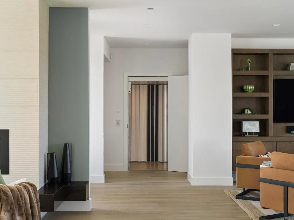 https://cdn.realtyfeed.com/cdn/127/307065307/4421ff99070fa0f1fbfd5e0e1f7f7a78.webp