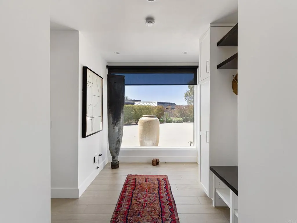https://cdn.realtyfeed.com/cdn/127/307065307/7408924dd8c967fc33e6b73c924618f4.webp