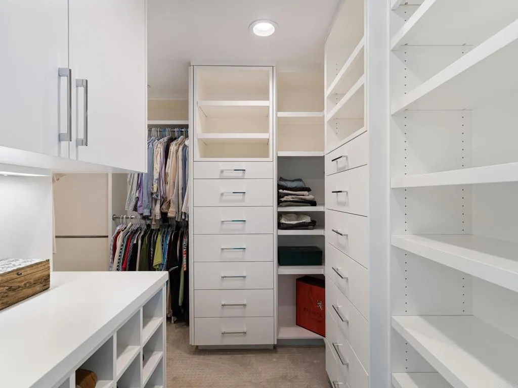https://cdn.realtyfeed.com/cdn/127/307065307/7faf90ffbfd4b6a061d045ce542ff066.webp