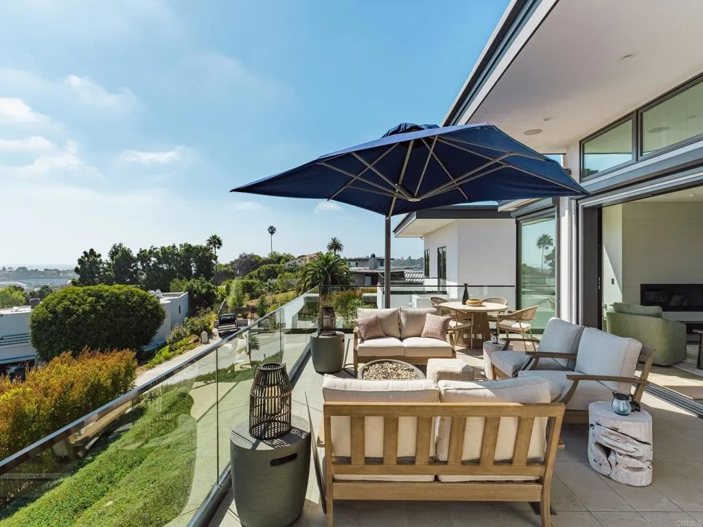 https://cdn.realtyfeed.com/cdn/127/307065307/948d2bde81c6d597695999c019c1dd90.webp