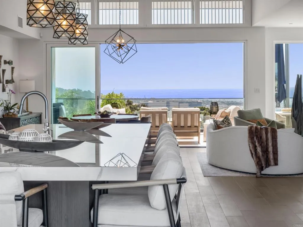 https://cdn.realtyfeed.com/cdn/127/307065307/9b3dd3eb815bc3b62a1a77ca7f6e1a12.webp