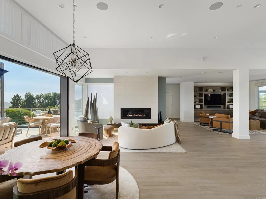 https://cdn.realtyfeed.com/cdn/127/307065307/b0265bd72c32ad246ba9a965b8ef9403.webp