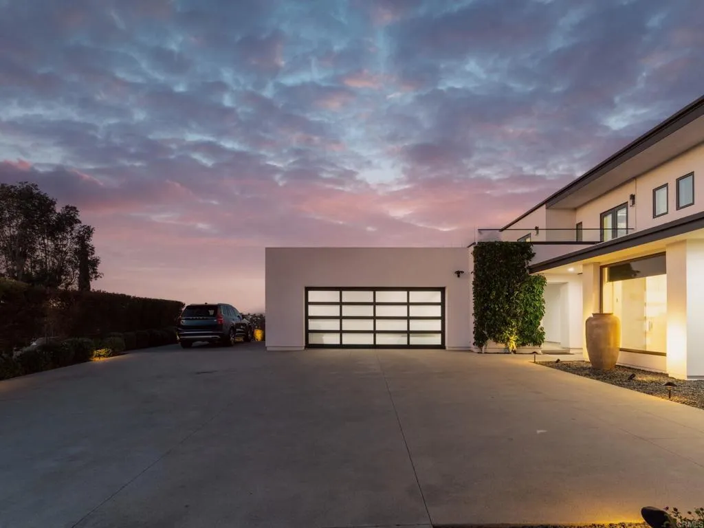 https://cdn.realtyfeed.com/cdn/127/307065307/c454ce22030e55ada76a2ee0c44726bb.webp