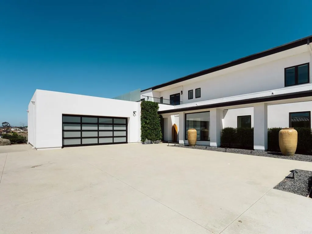 https://cdn.realtyfeed.com/cdn/127/307065307/dd276e4f4f775cb16ebdbdd9cfb21ecf.webp