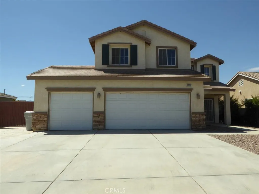Hesperia, CA 92344