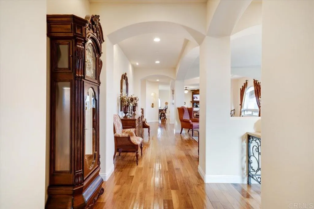 https://cdn.realtyfeed.com/cdn/127/307065414/58c2b1bd48c338ea61b704a25c68cb53.webp