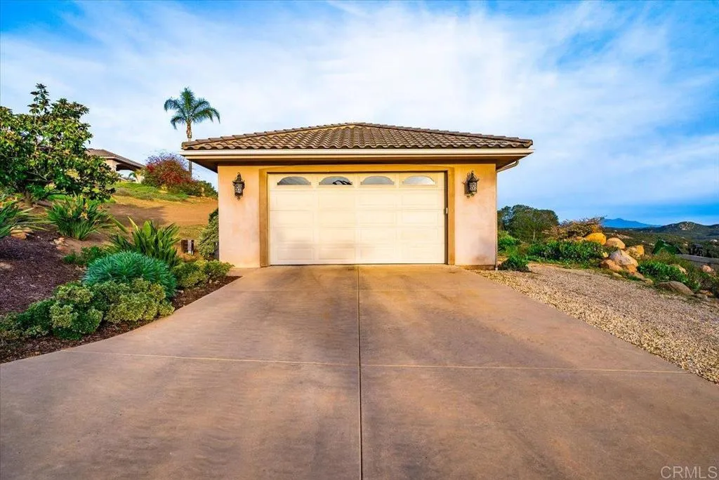 https://cdn.realtyfeed.com/cdn/127/307065414/8d6154e5b5c95ed73075f99d12ecaf45.webp