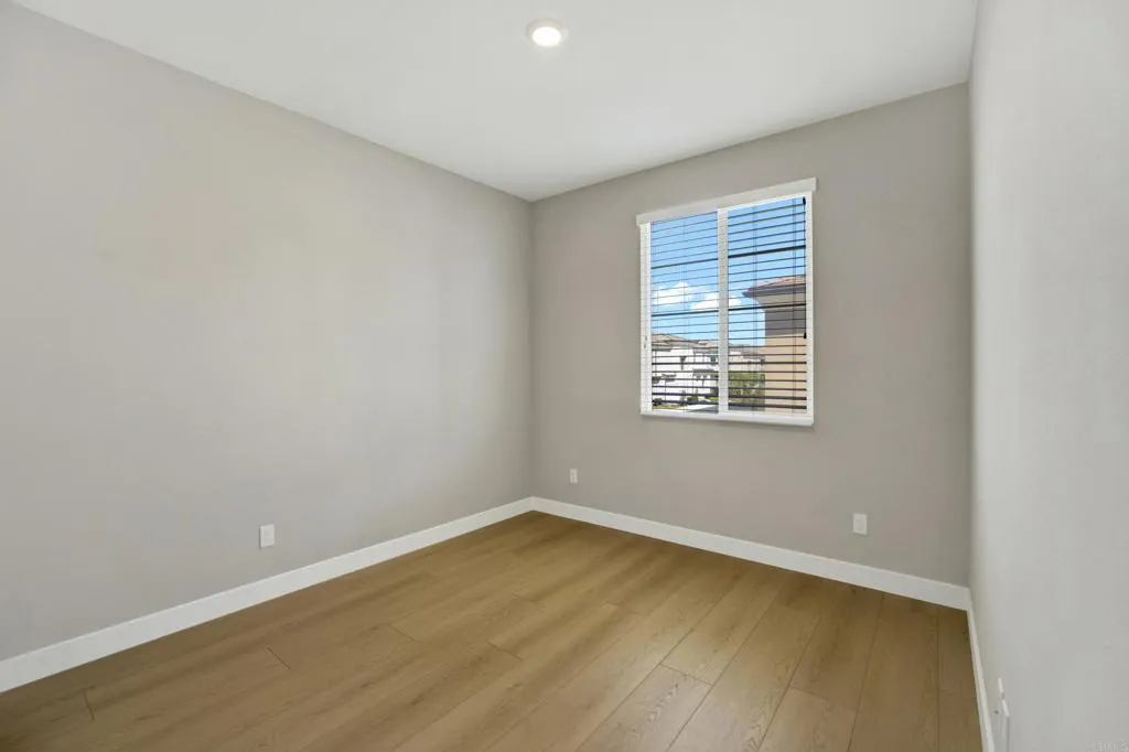 https://cdn.realtyfeed.com/cdn/127/307065417/0b1f3524c2280170914aec3af8ace293.webp
