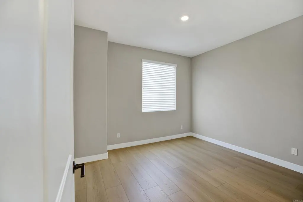https://cdn.realtyfeed.com/cdn/127/307065417/32f02358c1605e0f8bf5e630cce20eea.webp