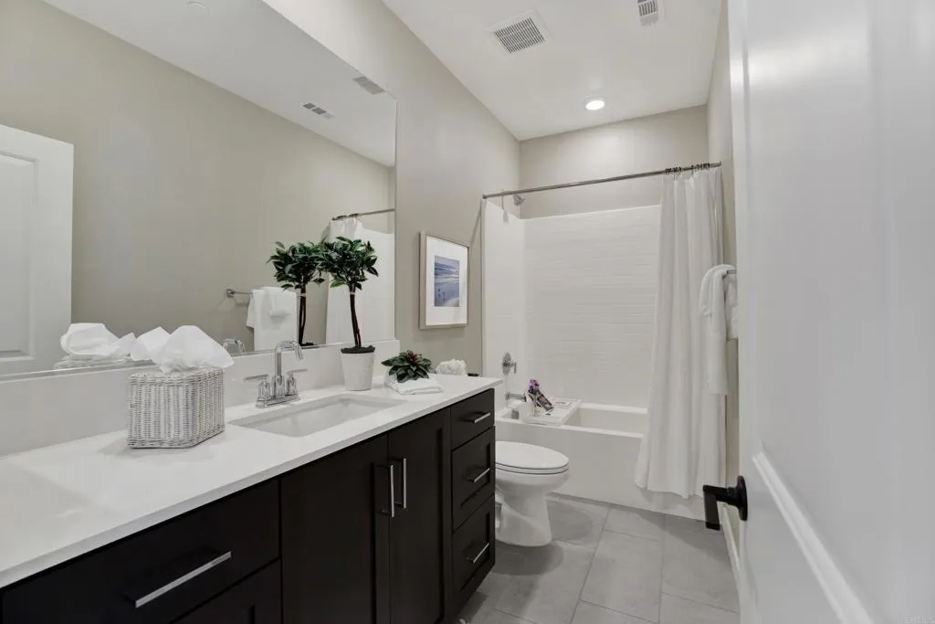 https://cdn.realtyfeed.com/cdn/127/307065417/7112165801c8d8d1cd2a710ece90d1a8.webp