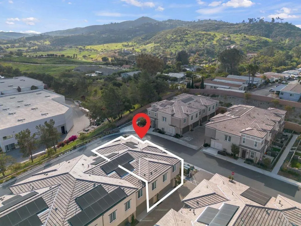 https://cdn.realtyfeed.com/cdn/127/307065417/877fa4606a98a6bb04d819109aafd6d0.webp
