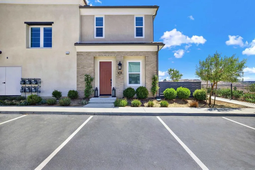 https://cdn.realtyfeed.com/cdn/127/307065417/89df2dfc5ec12d84d15811f86fc966c0.webp