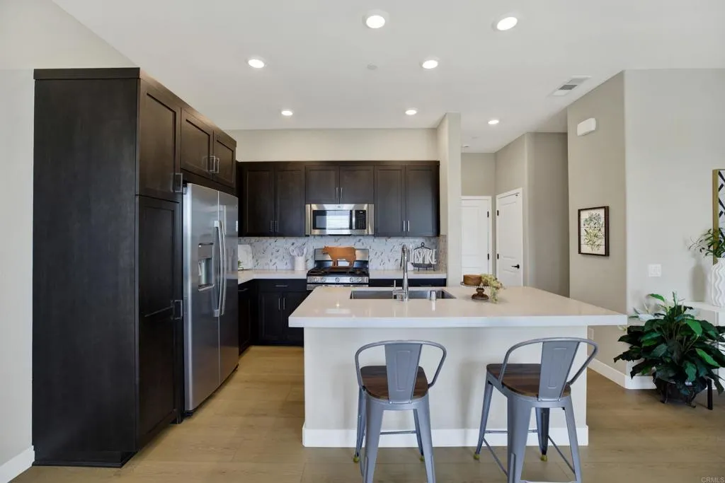 https://cdn.realtyfeed.com/cdn/127/307065417/c6784ed8601368188d2d3635d6a3977c.webp