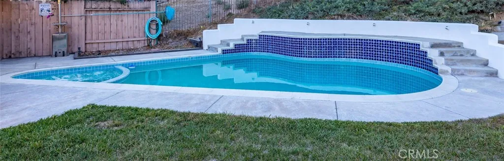 https://cdn.realtyfeed.com/cdn/127/307065418/defc8ea89d9cfacbe1e0016cfb70d18a.webp