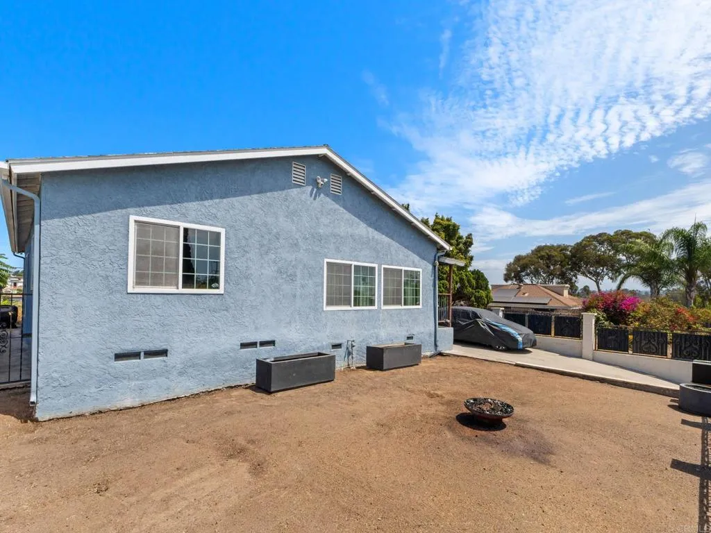 3976 Florence Street, San Diego, CA 92113 - Photo 5 of 38, San Diego, CA