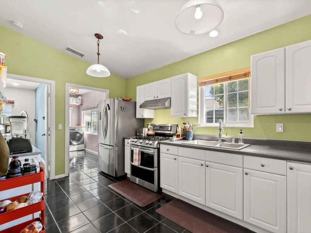 https://cdn.realtyfeed.com/cdn/127/307065437/a3d0c940c8f8839461b5dc9decc128ee.webp