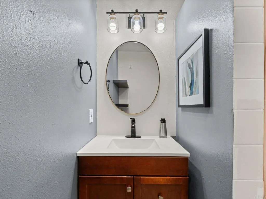 https://cdn.realtyfeed.com/cdn/127/307065437/c1ae3f3dd8ed0926236aabff6ee209c1.webp
