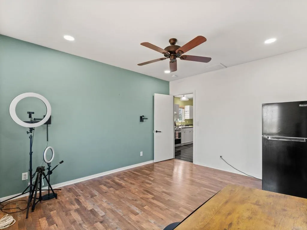 https://cdn.realtyfeed.com/cdn/127/307065437/c2df52d23cae087ea59e590908bd4137.webp