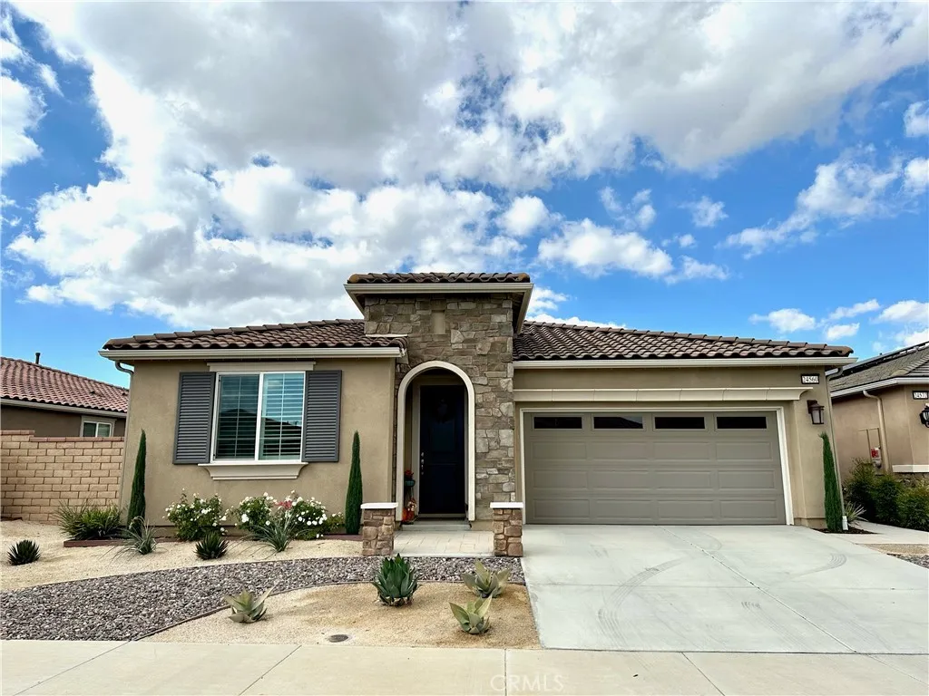 Menifee, CA 92584