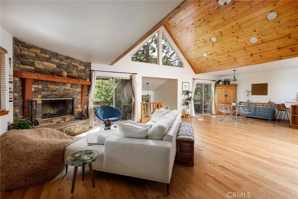 Lake Arrowhead, CA 92352