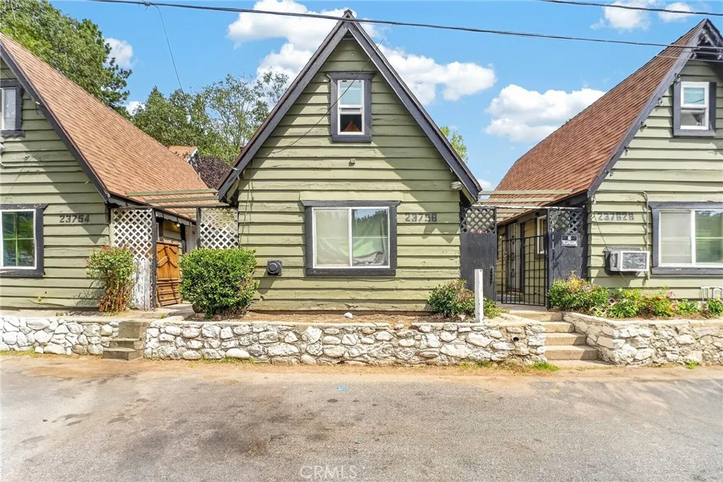 Crestline, CA 92325