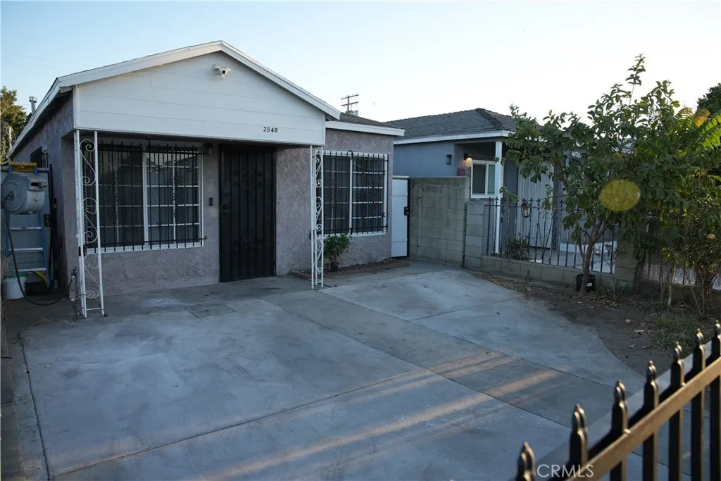 Compton, CA 90222