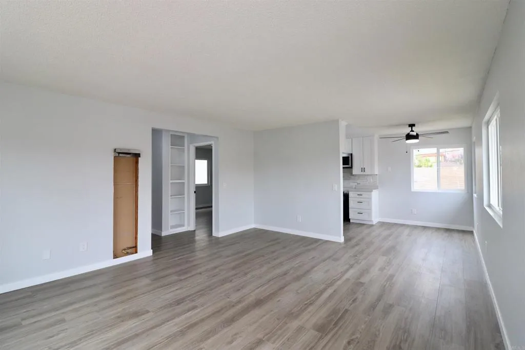 https://cdn.realtyfeed.com/cdn/127/307065739/57017989deabd187608d527c81eae254.webp