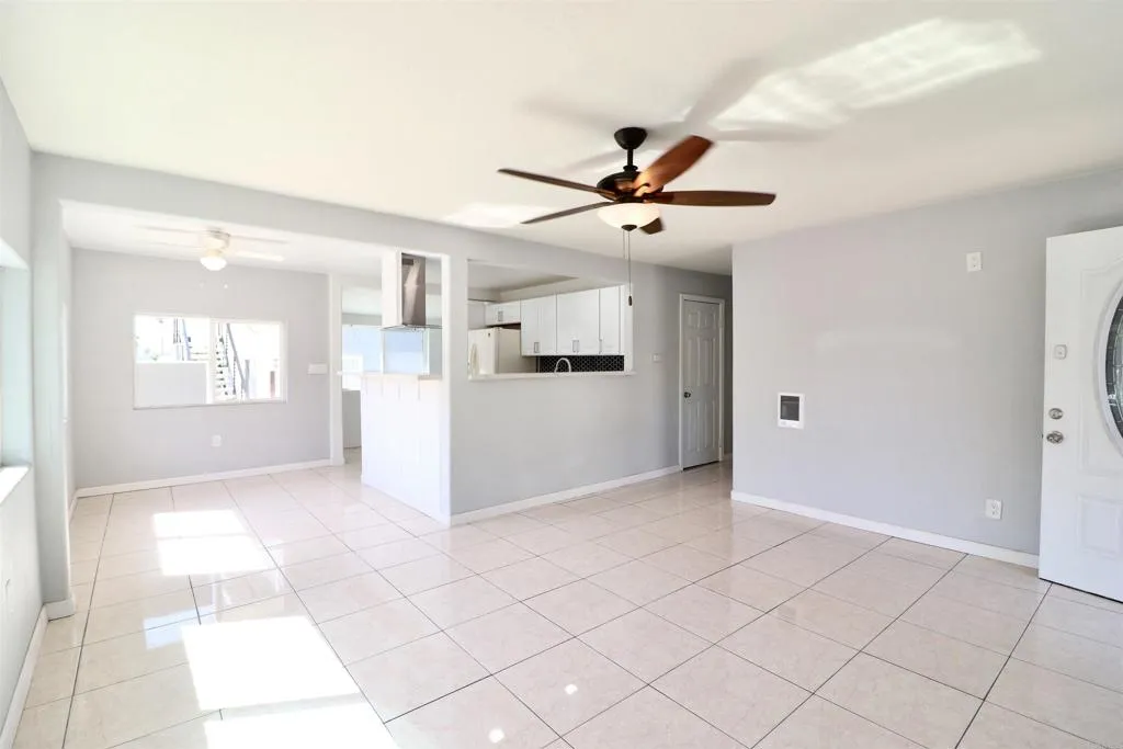 https://cdn.realtyfeed.com/cdn/127/307065739/ac2523a0fd779ded994f97b8e2cdf56d.webp