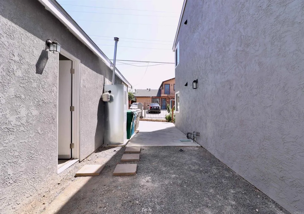 https://cdn.realtyfeed.com/cdn/127/307065739/c1f9b769606b3bdb25336919f9056013.webp