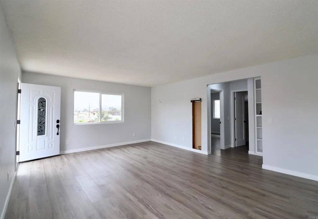 https://cdn.realtyfeed.com/cdn/127/307065739/ec4e897846270d921edf2eeb86d5a779.webp