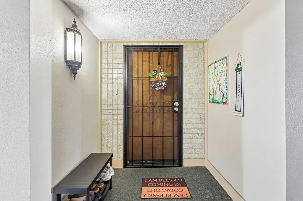 https://cdn.realtyfeed.com/cdn/127/307065748/b8ccf09e7c8e19fece1062e13e1eb929.webp